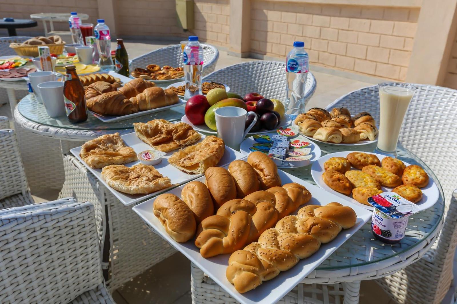 El Aida Pyramids View Hotel Kafret el-Gabal المظهر الخارجي الصورة